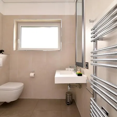 & Manta Strasbourg Hurtigheim